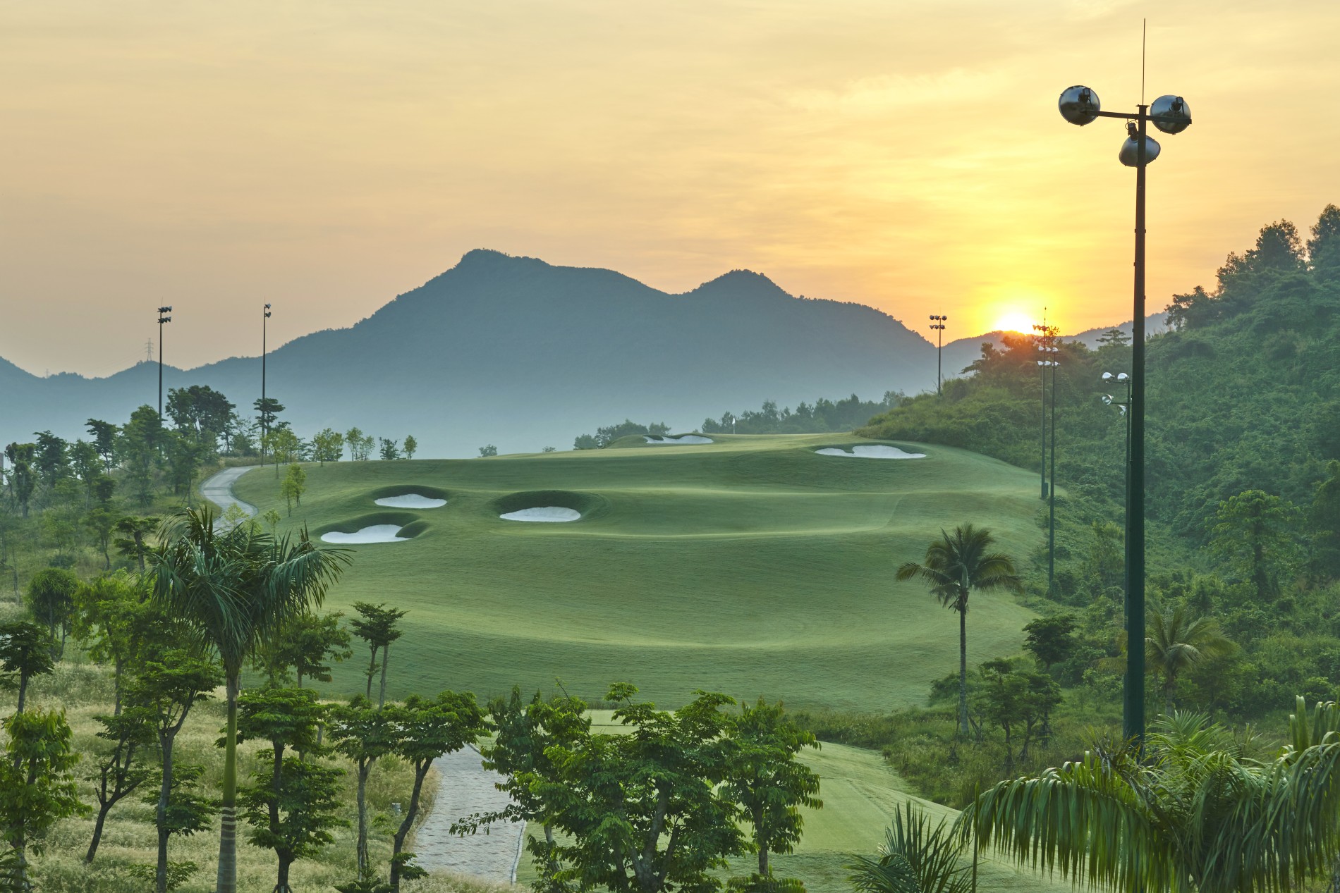 Bana Hill Golf – A World‑Class Mountain Golf Experience in Vietnam