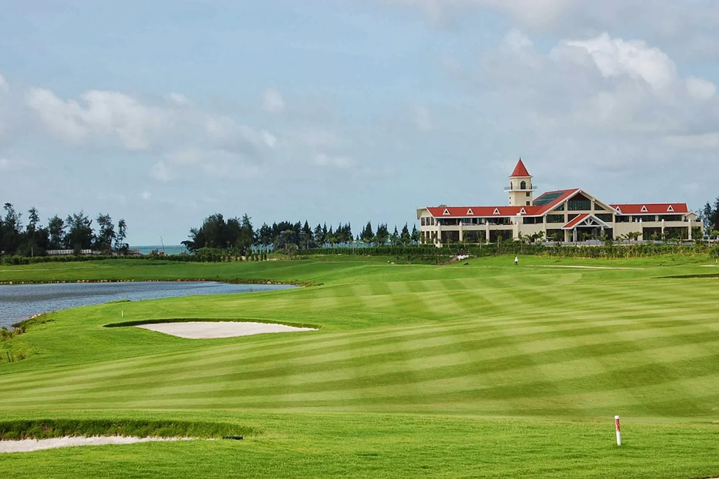 Mong Cai Golf Club - Stay & Play 2 Nights 1 Night