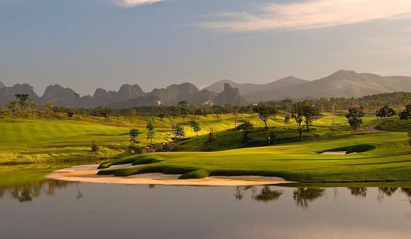 How to Get to Skylake Golf from Hanoi – Travel Routes, Time & Insider Tips 2026