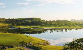 SKYLAKE GOLF – A WORLD-CLASS LAKESIDE GOLFING EXPERIENCE NEAR HANOI