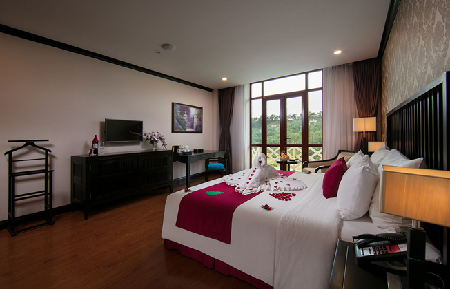 SAM Tuyen lam Golf Resort- Stay & Play 2 Days 1 Night