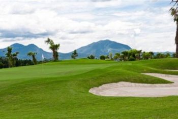 Sân golf Đầm Vạc (Heron Lake)