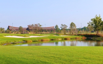 Eschuri Vung Bau Golf Resort