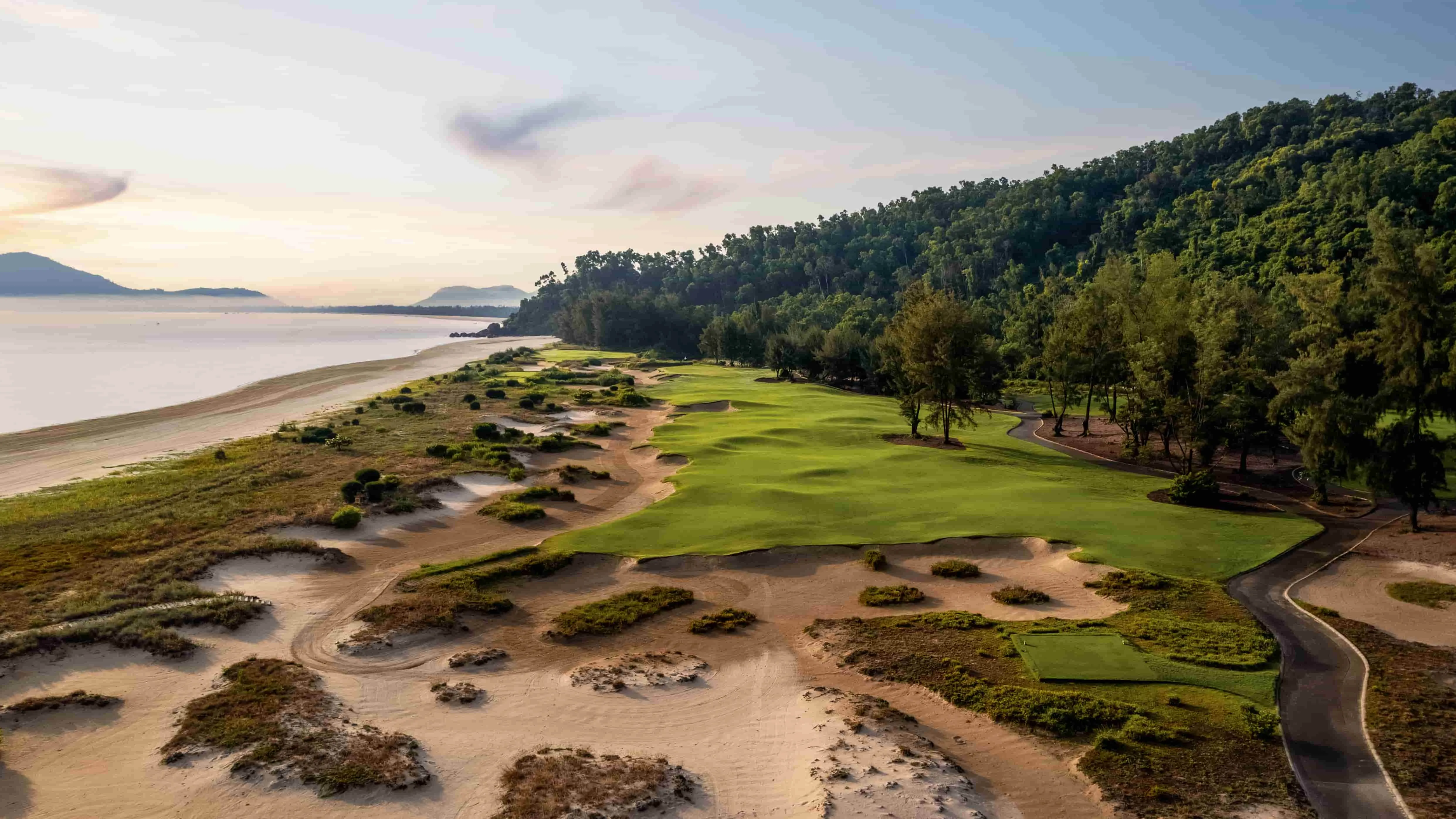 Laguna Lăng Cô Golf Resort- Stay & Play 2 Days 01 Night