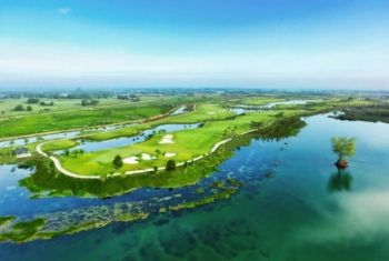 Sân golf West Lakes Golf & Villas (Long An)